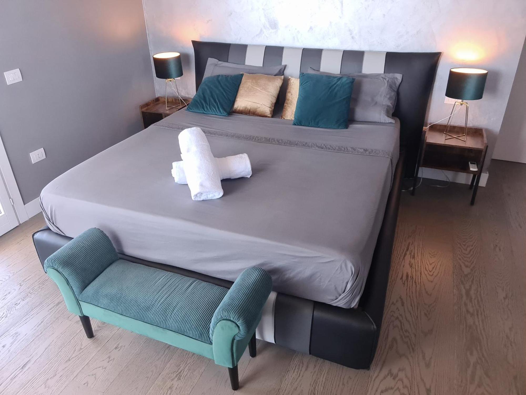 Hotel Penthouse Genneruxi Cagliari Zewnętrze zdjęcie